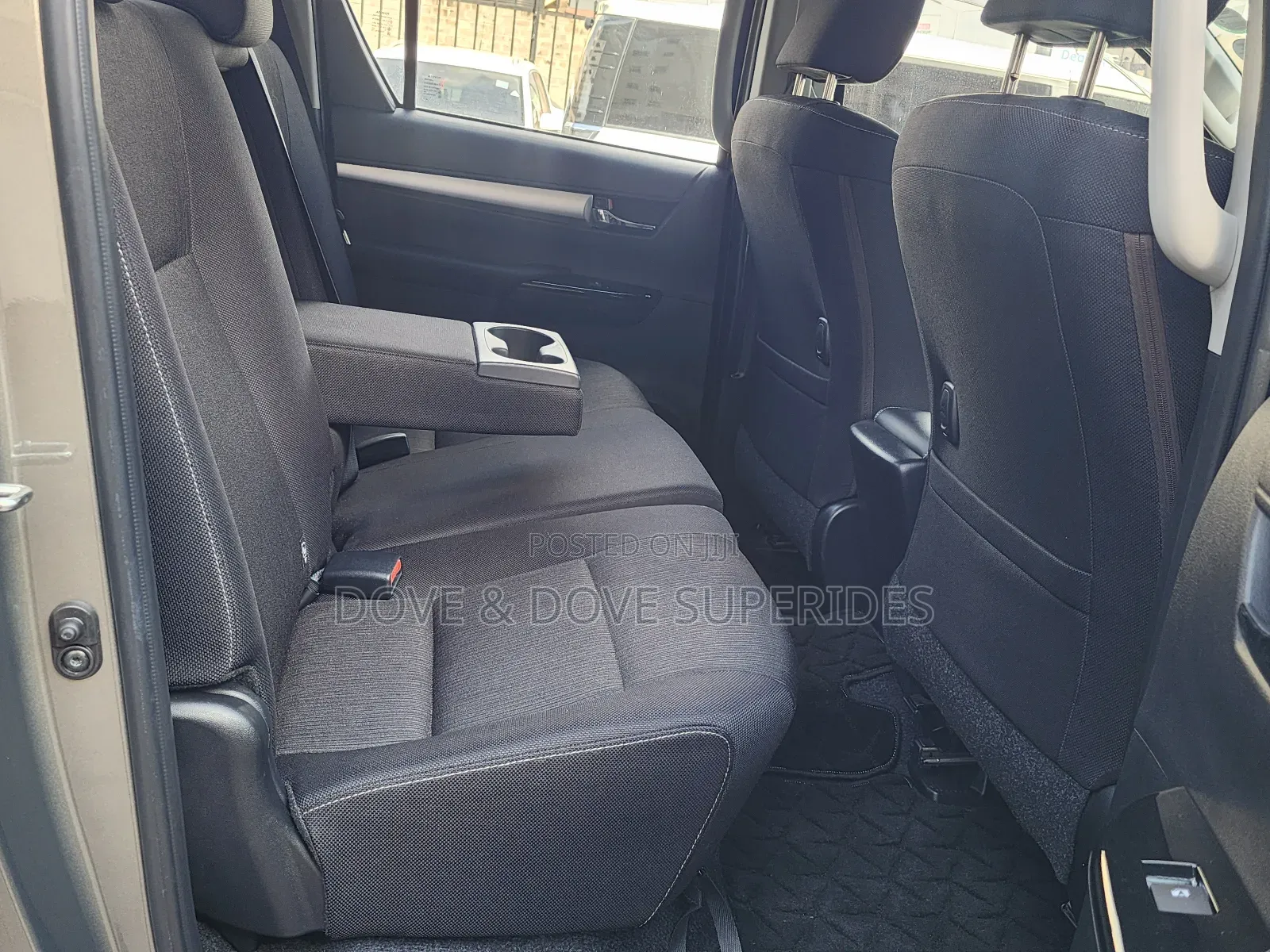Toyota Hilux Revo Double Cab Deisel 2.8 AWD 2022 Green