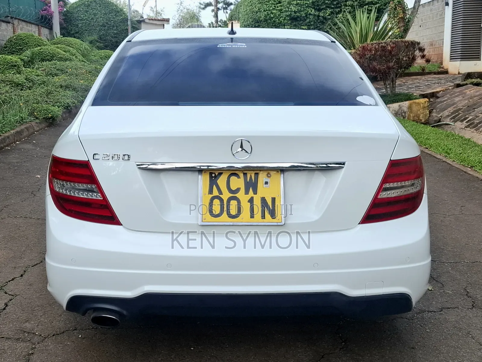 Mercedes-Benz C200 2012 White