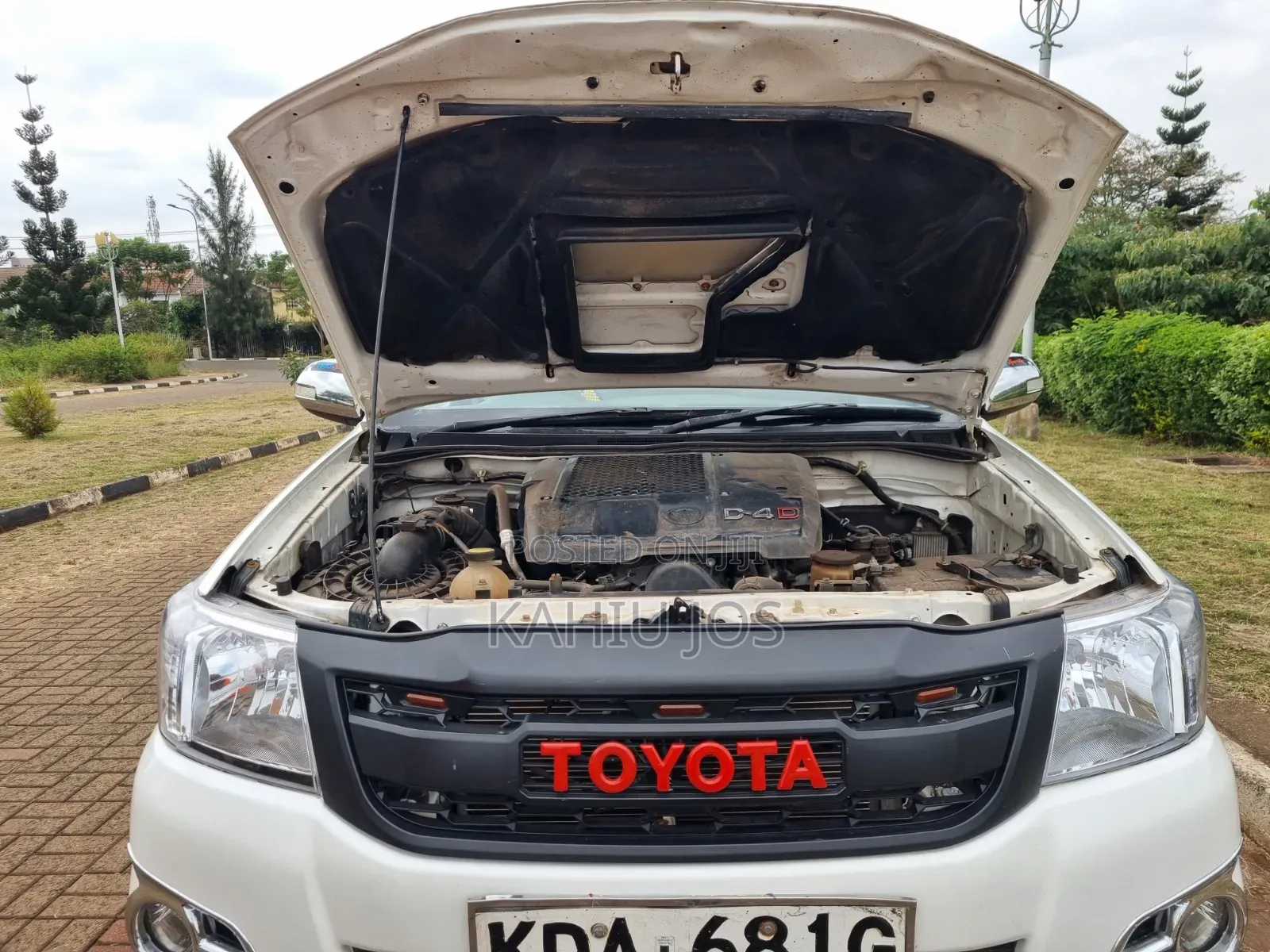 Toyota Hilux 2014 Off white