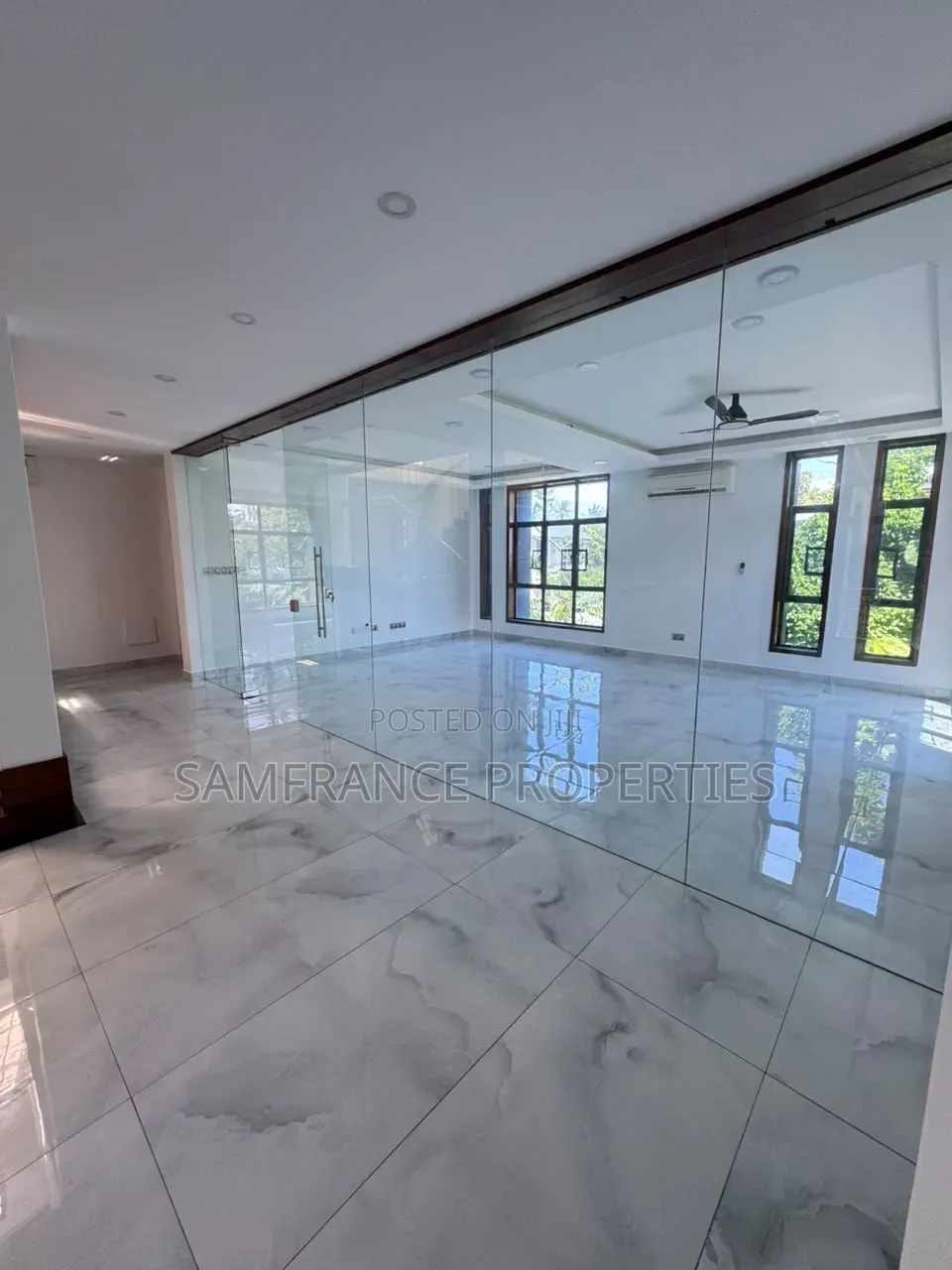 4bdrm Mansion in Old Nyali for rent