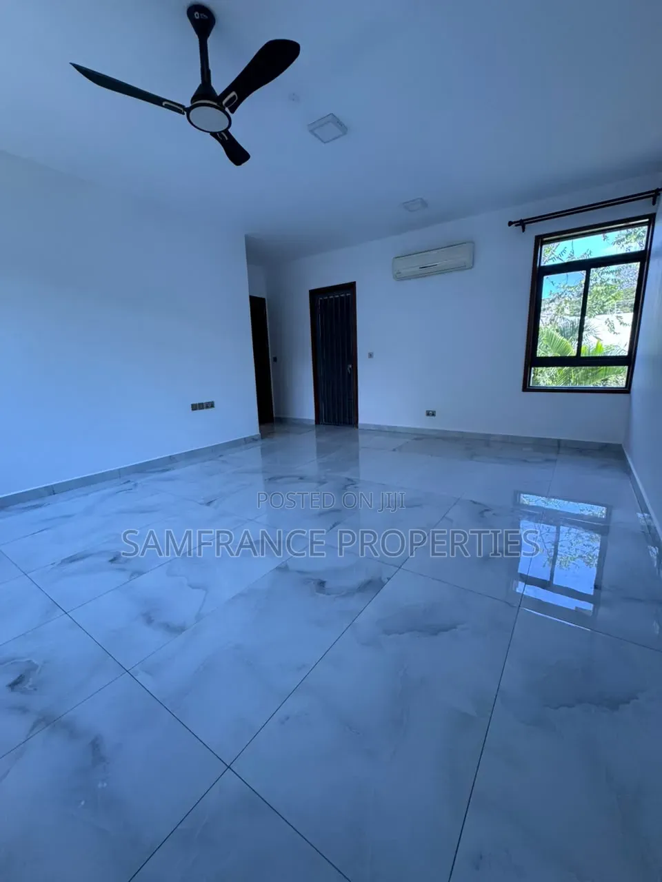 4bdrm Mansion in Old Nyali for rent