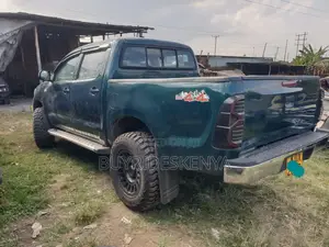 Toyota Hilux 2009 Green