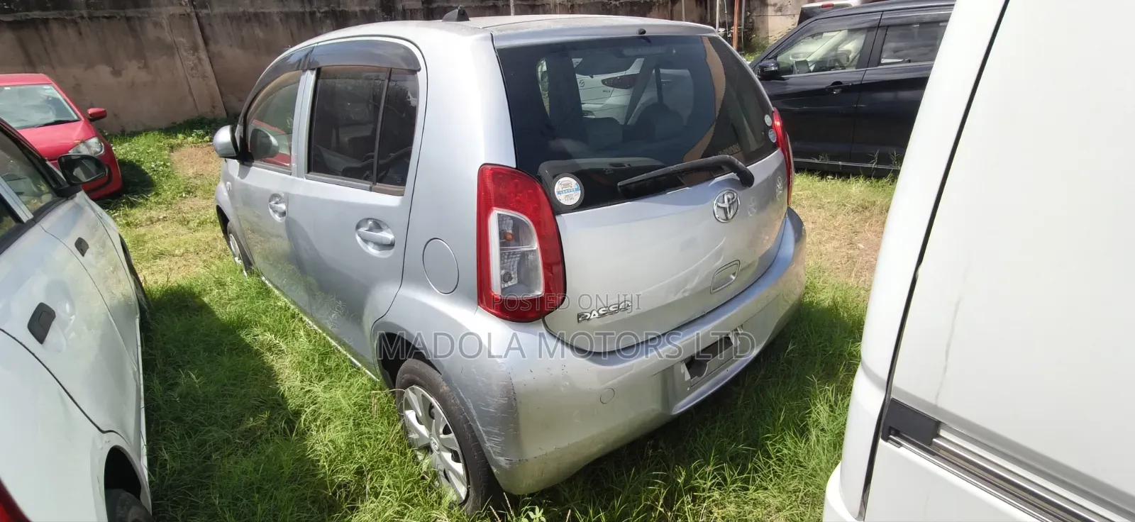 Toyota Passo 2016 Silver