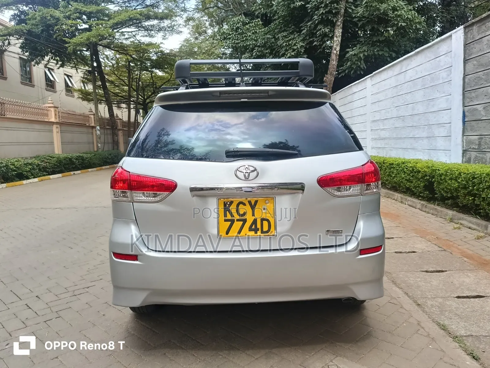 Toyota Wish 2011 Silver
