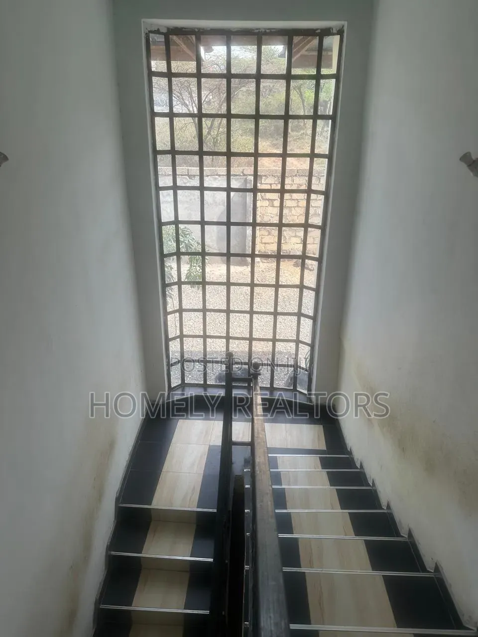 4bdrm Maisonette in Kandisi, Ongata for sale