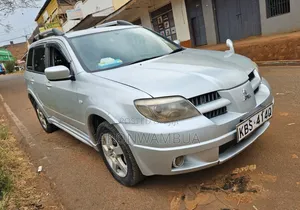 Mitsubishi Airtrek 2005 Silver