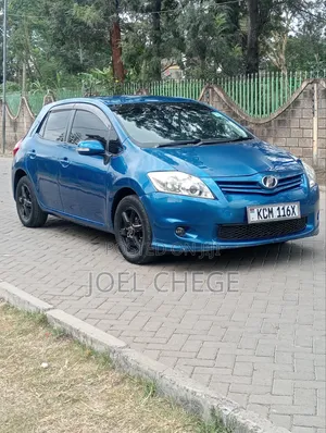 Toyota Auris 2010 Blue