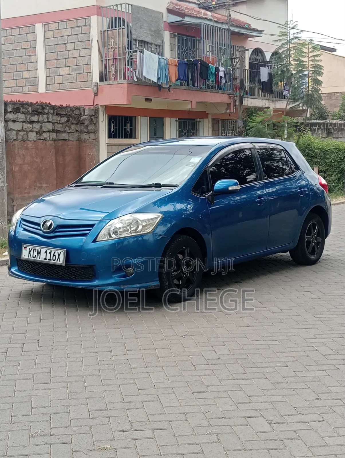 Toyota Auris 2010 Blue