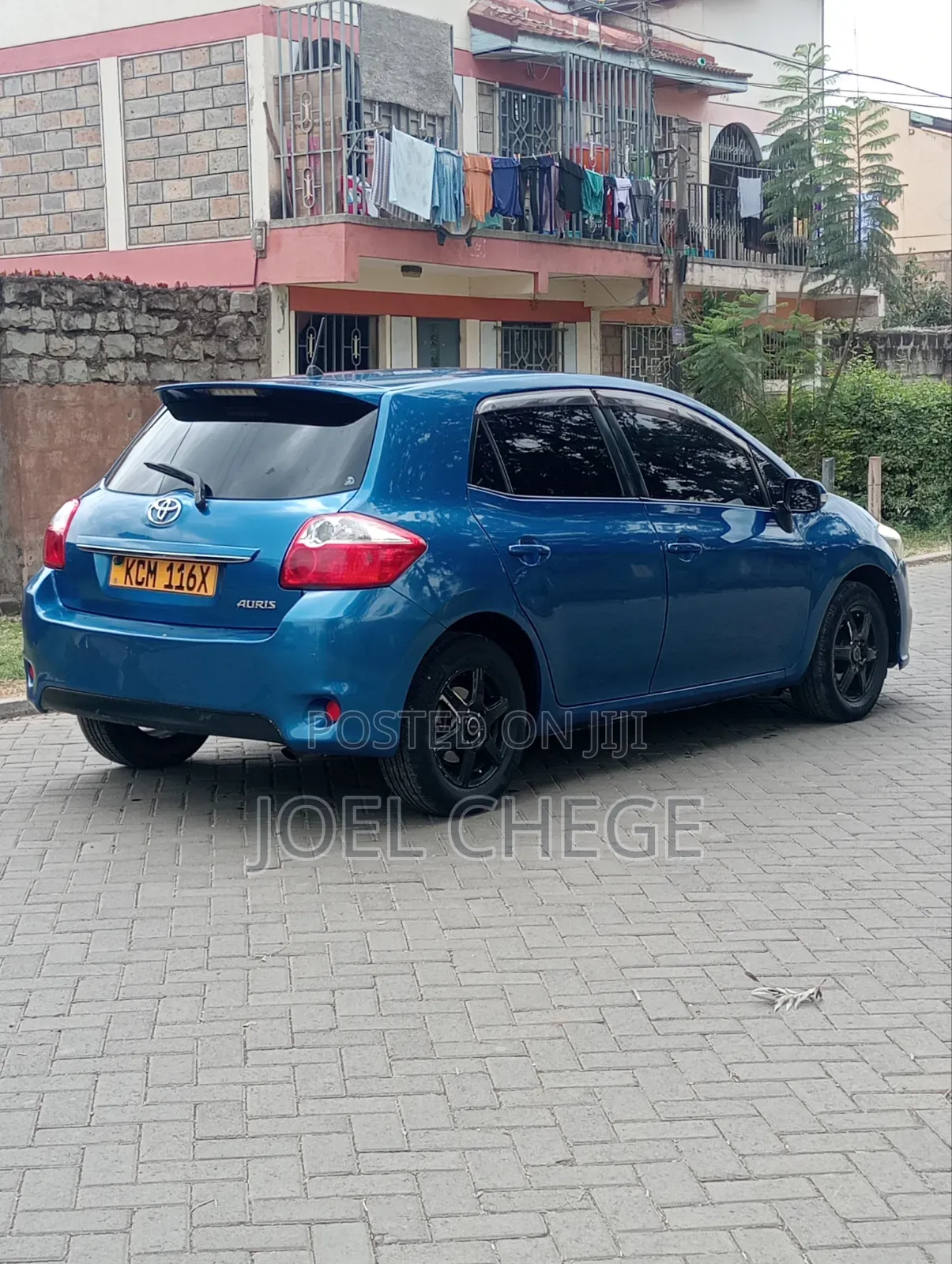 Toyota Auris 2010 Blue