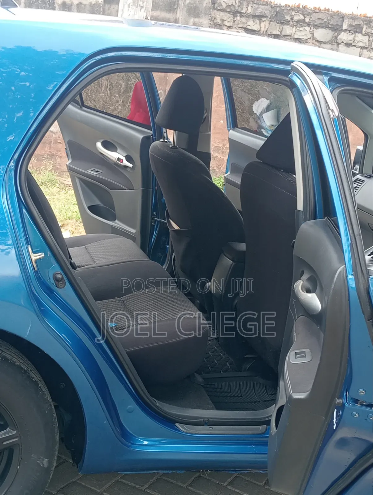 Toyota Auris 2010 Blue