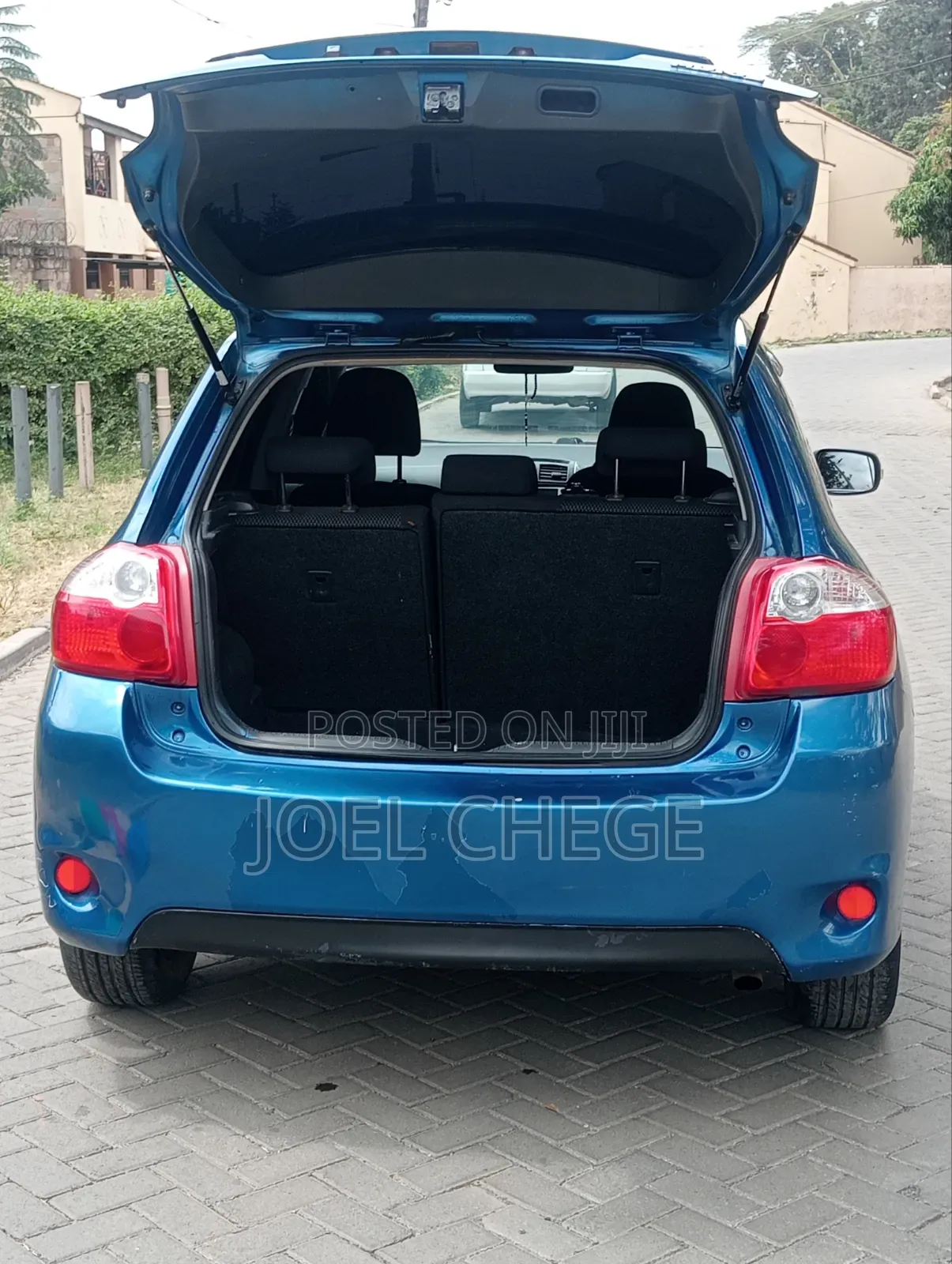 Toyota Auris 2010 Blue