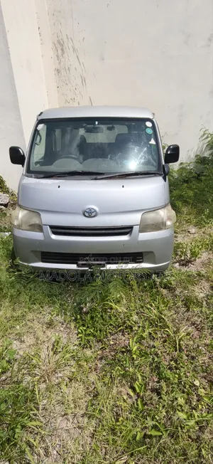 Toyota TownAce 2017 Silver