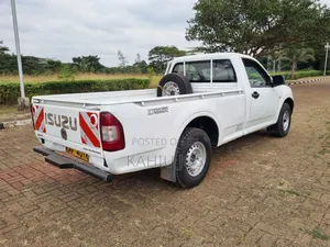 Isuzu D-MAX 2006 Off white