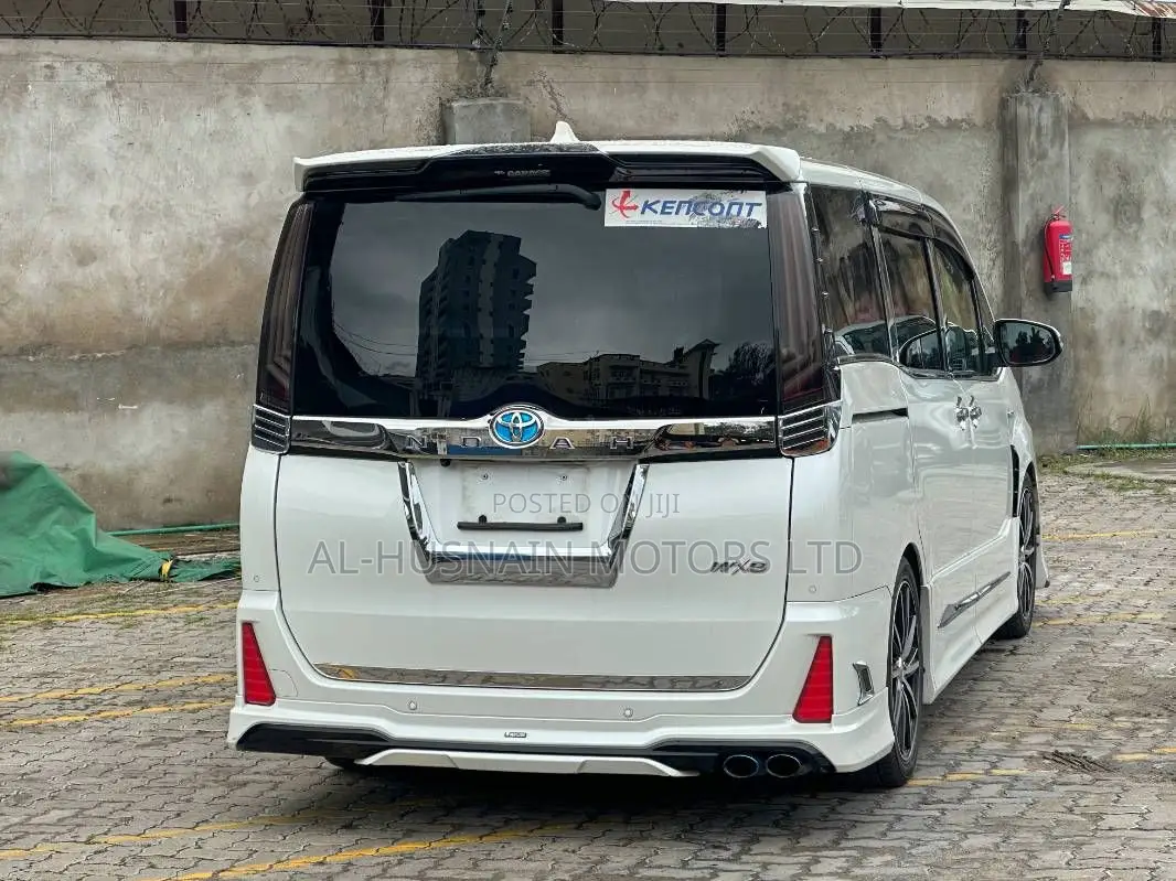 Toyota Noah 2.0 FWD (7 Seater) 2019 Pearl