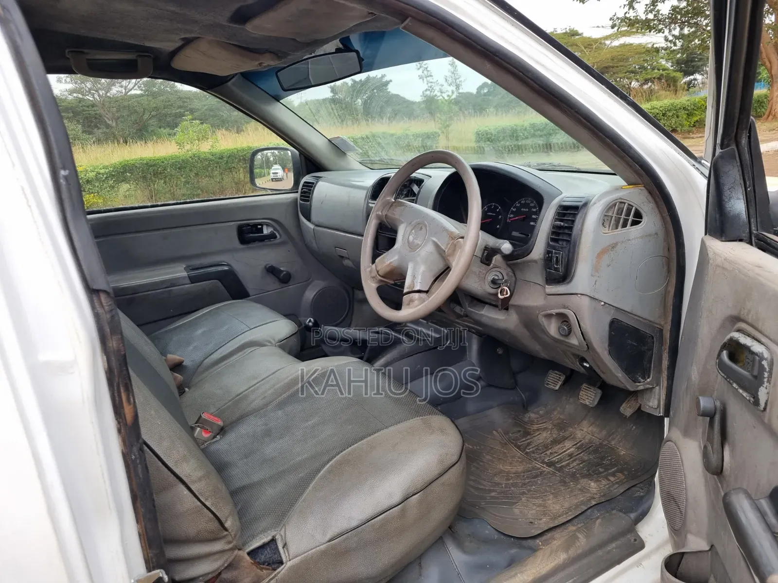 Isuzu D-MAX 2006 Off white