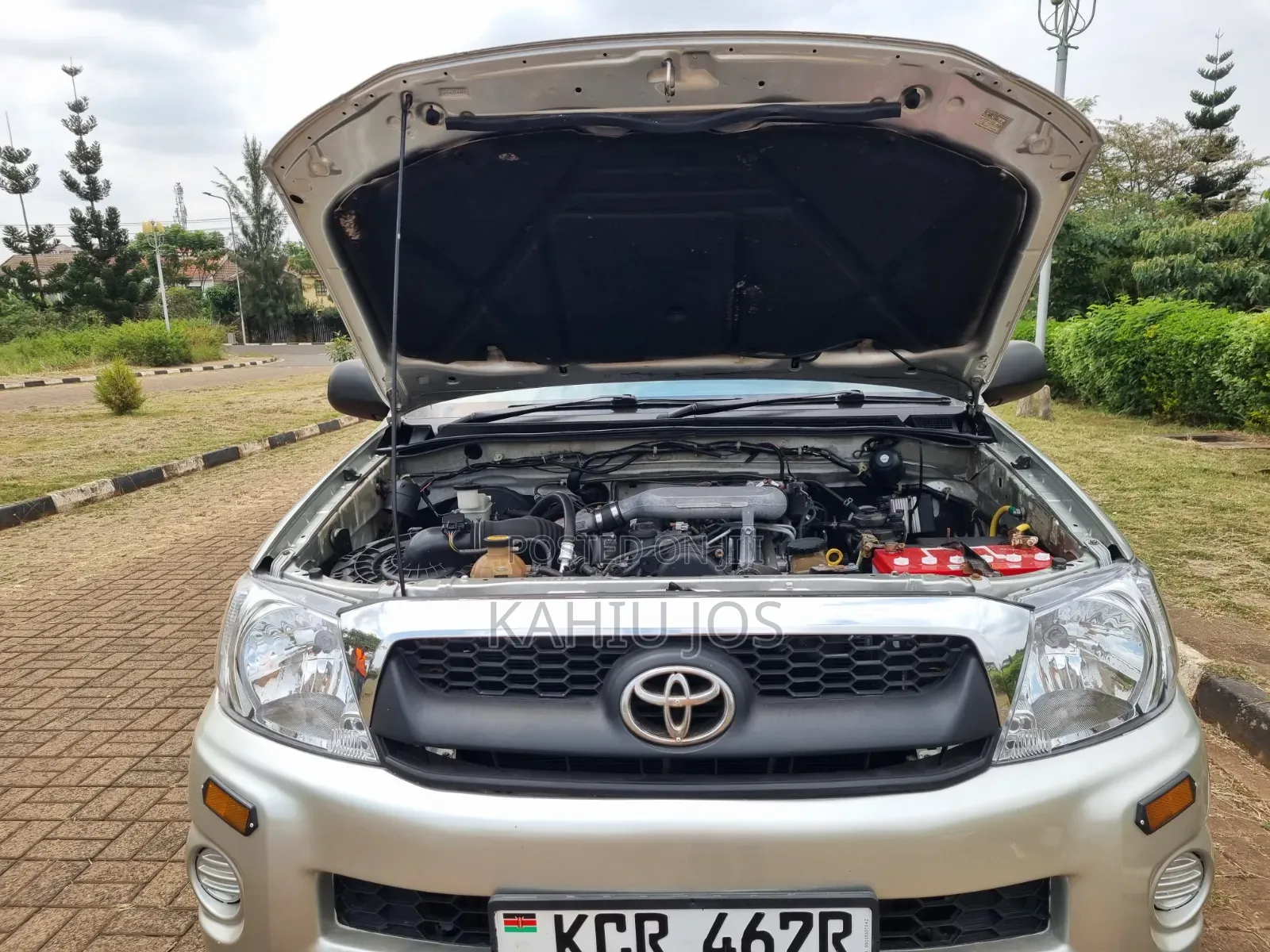 Toyota Hilux 2011 Gold