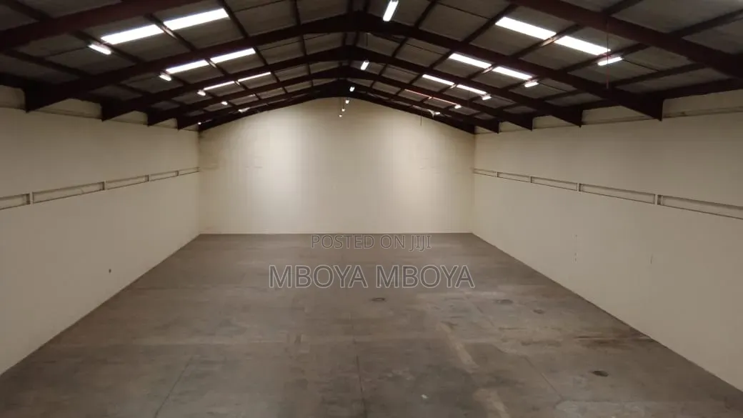 7450 SQFT Warehouse for Rent in Industrial Areas