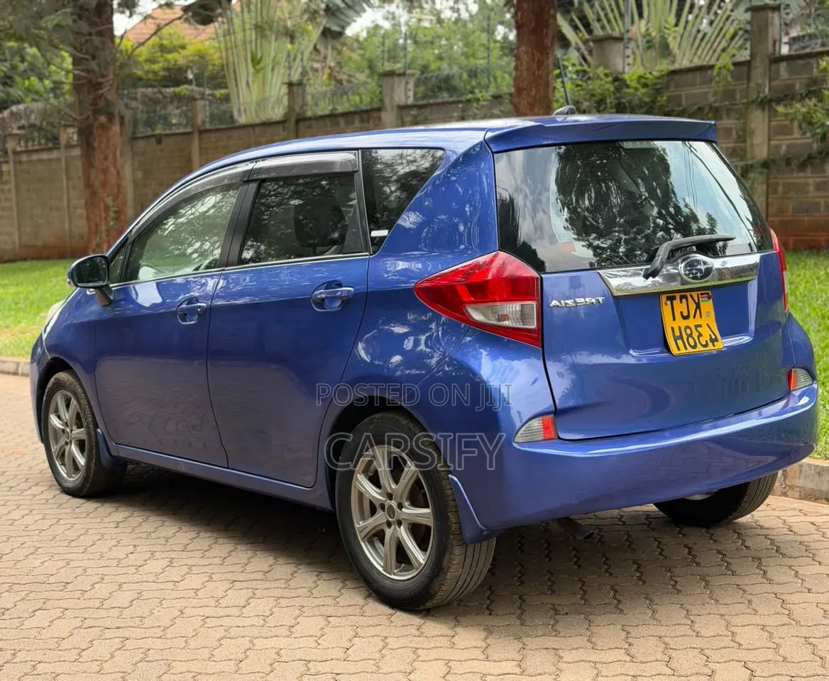 Subaru Trezia 2011 Blue