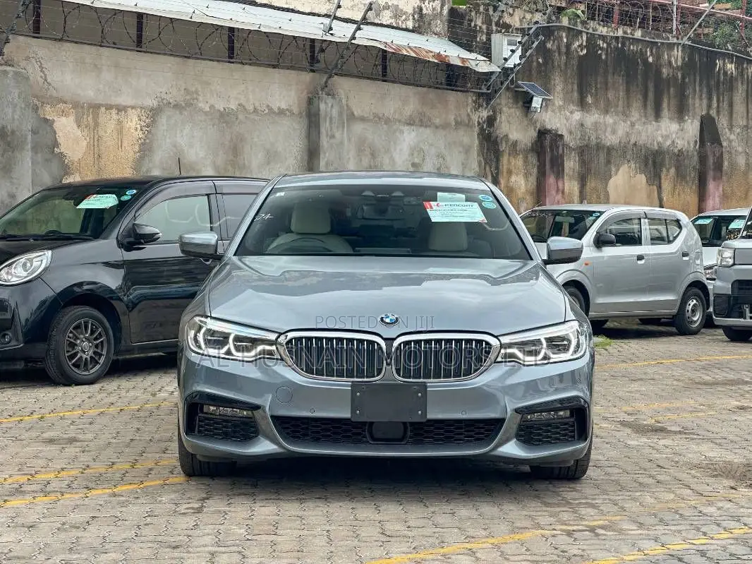 BMW 540i 2019 Gray