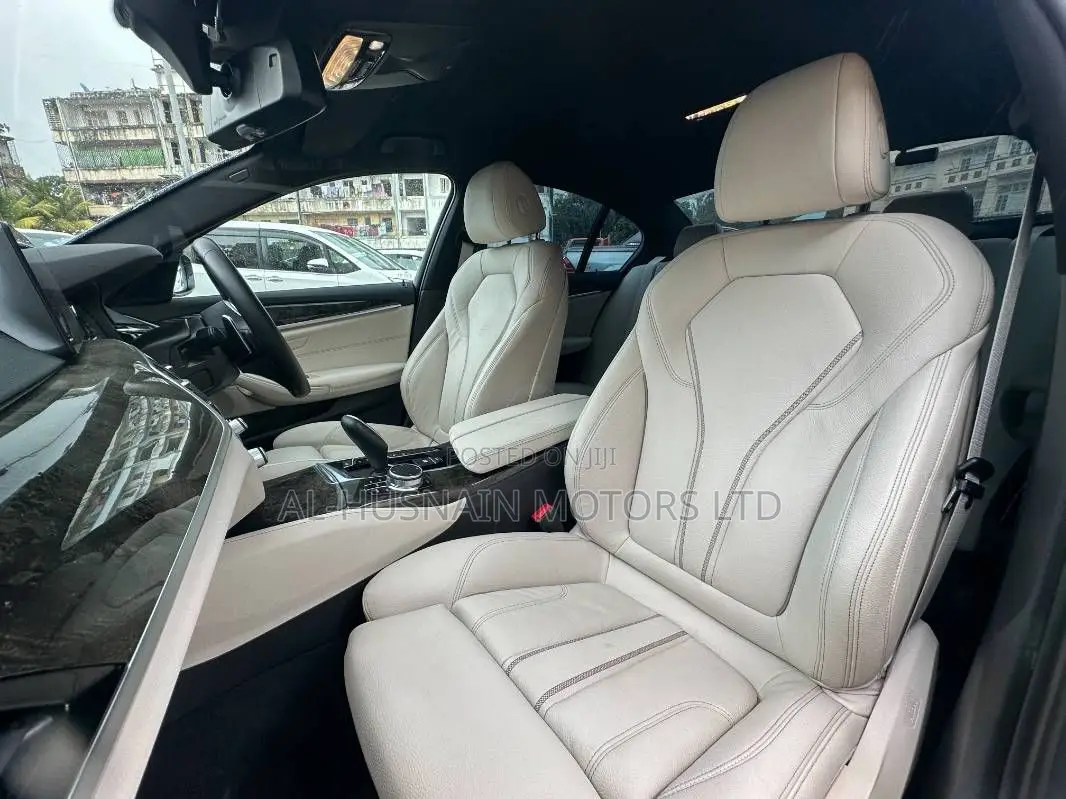 BMW 540i 2019 Gray