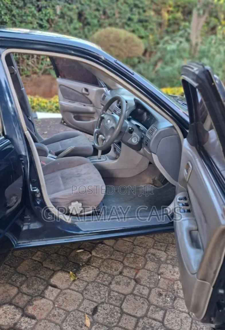 Toyota Corolla 1999 Blue