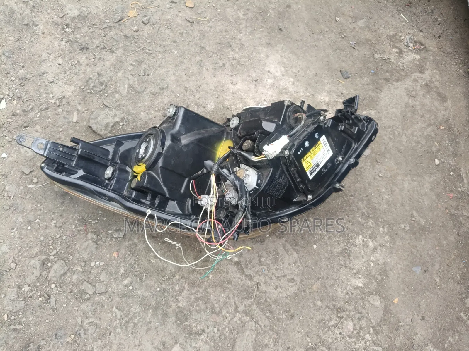 Headlight Isis Xenon