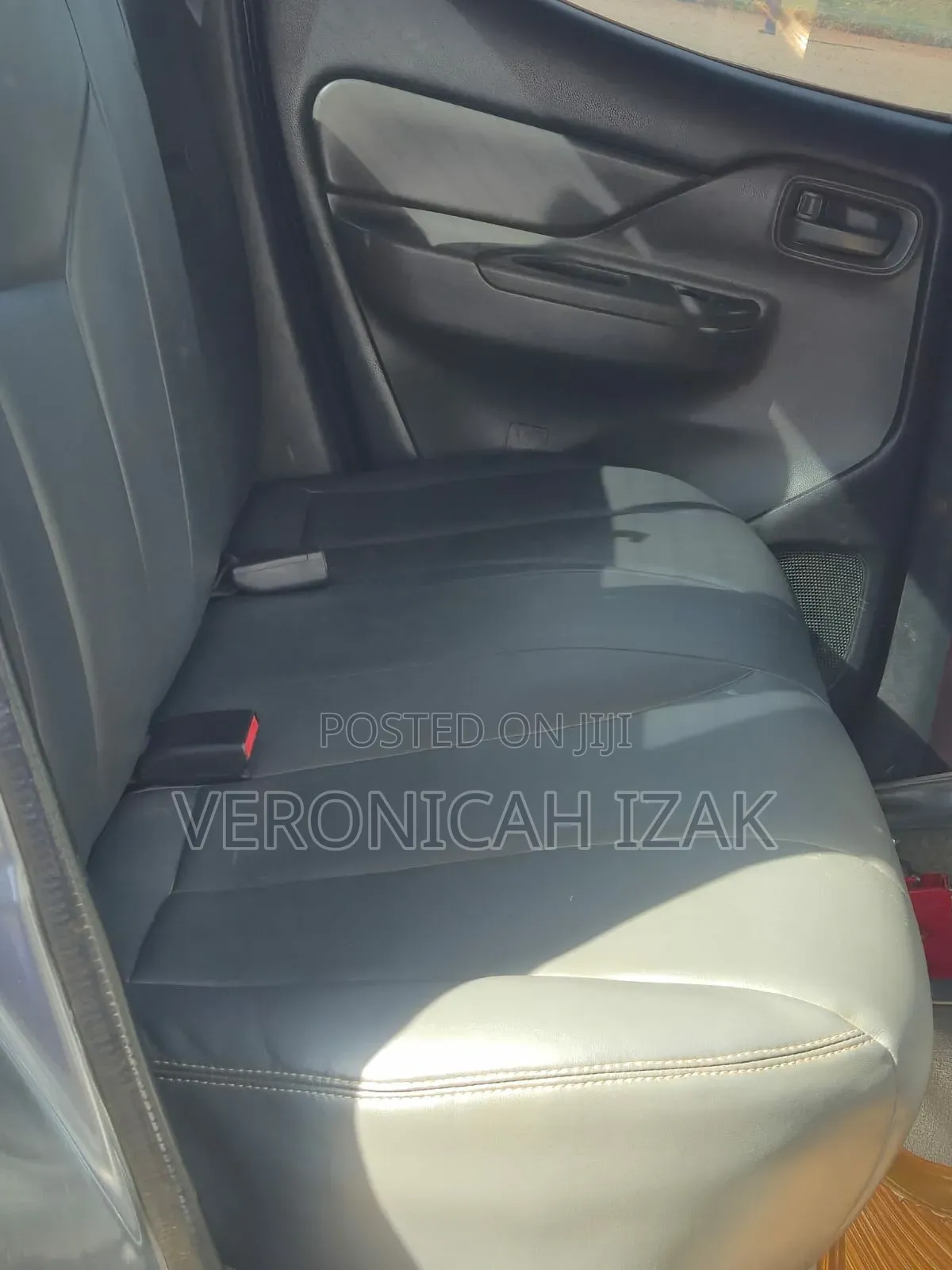 Mitsubishi L200 2015 Gold
