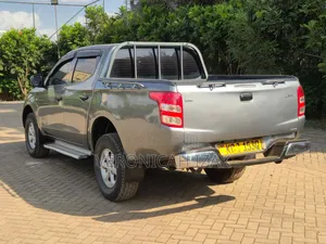 Mitsubishi L200 2015 Gold