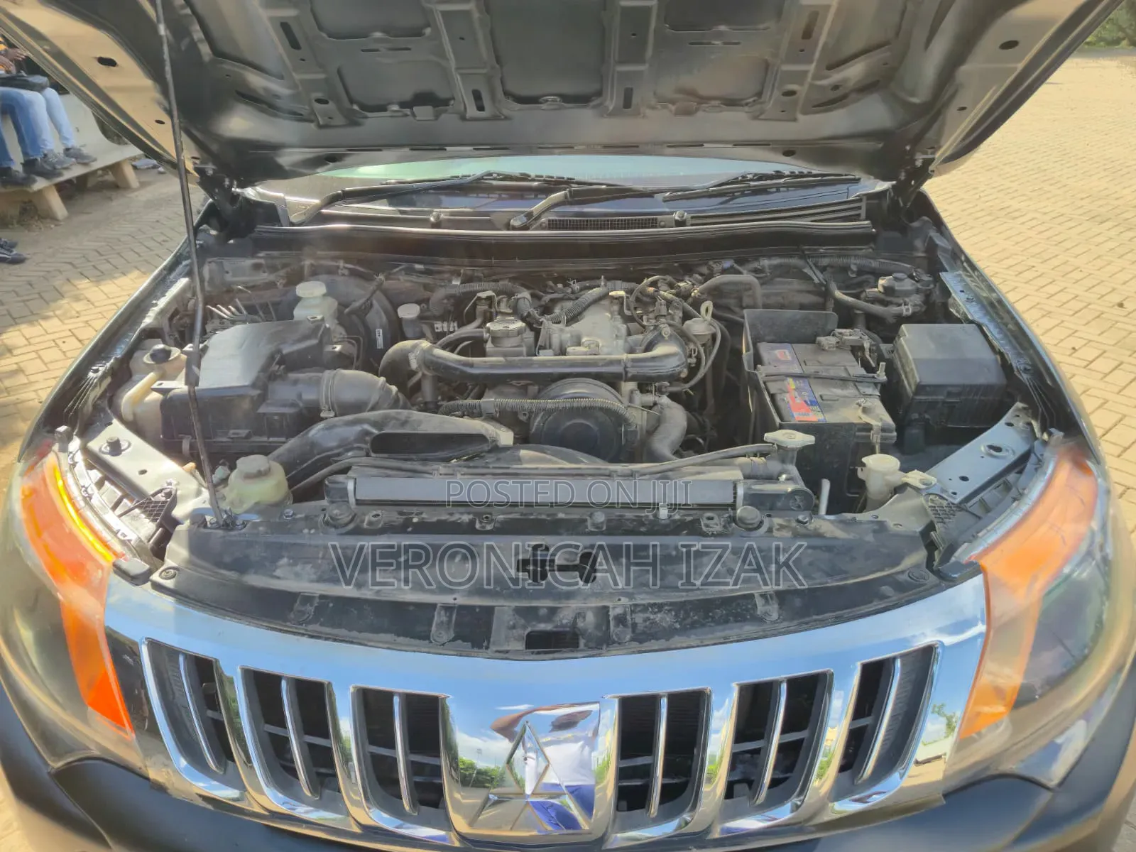 Mitsubishi L200 2015 Gold