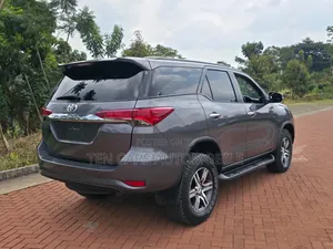 Toyota Fortuner 2016 Gray
