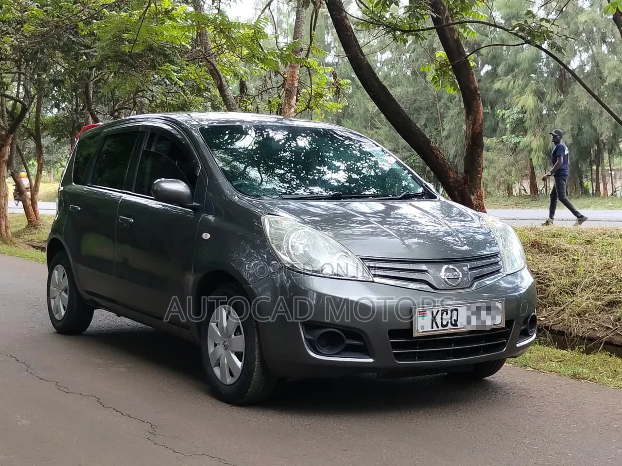 Nissan Note 2010 Silver
