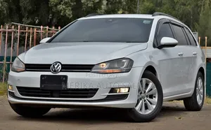 Volkswagen Golf 2017 White