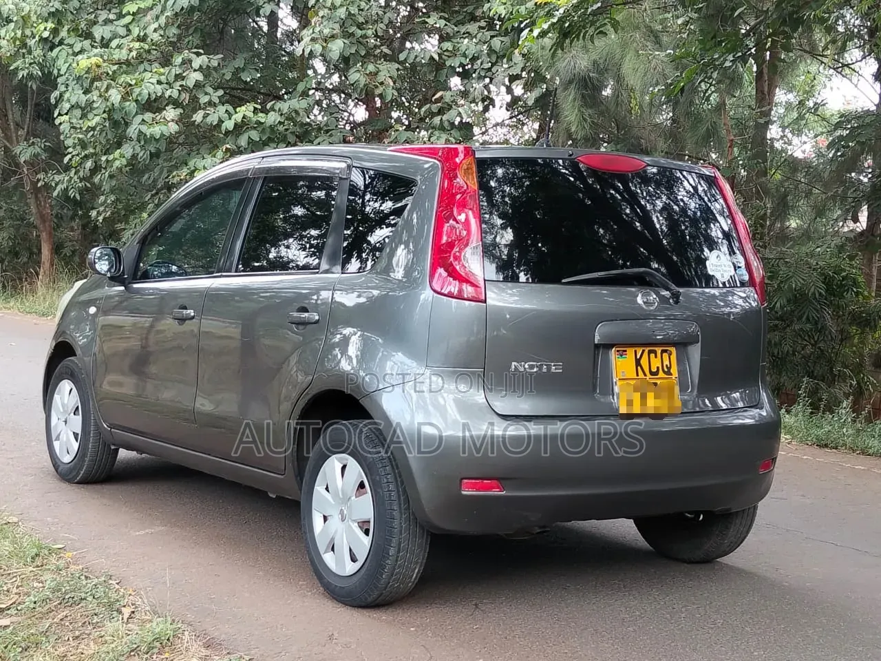 Nissan Note 2010 Silver