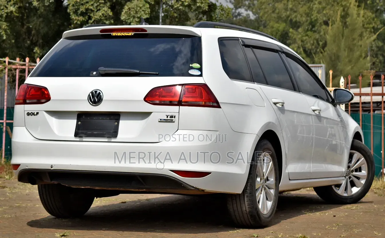 Volkswagen Golf 2017 White