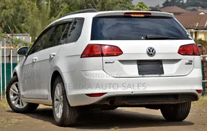 Volkswagen Golf 2017 White