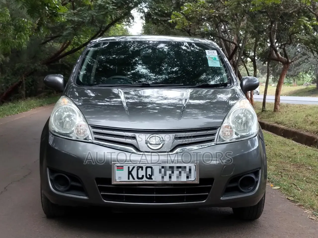Nissan Note 2010 Silver