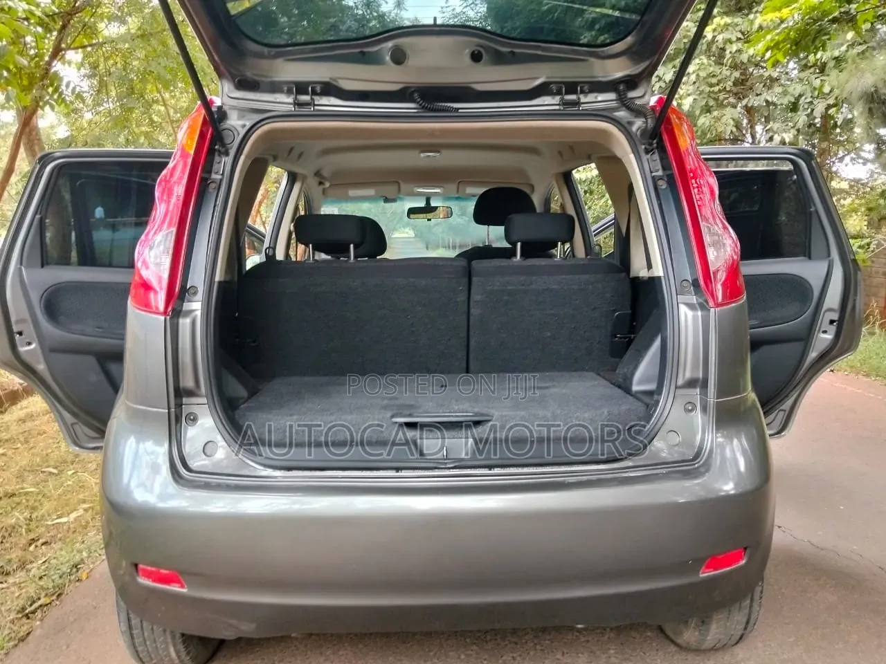 Nissan Note 2010 Silver