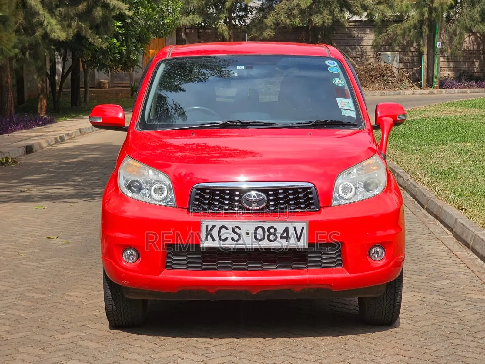 Toyota Rush 2012 Red