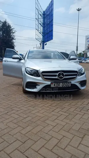 Mercedes-Benz E200 2017 Silver
