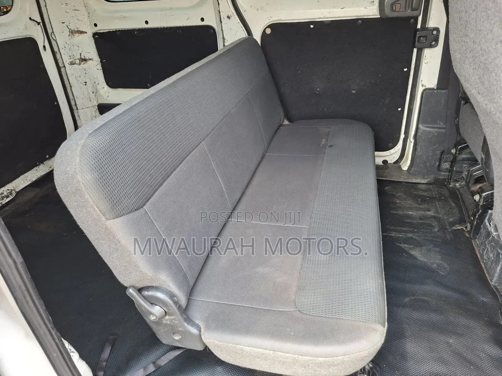 Nissan NV200 2009 White