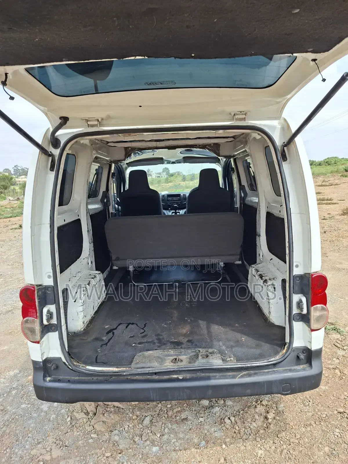 Nissan NV200 2009 White
