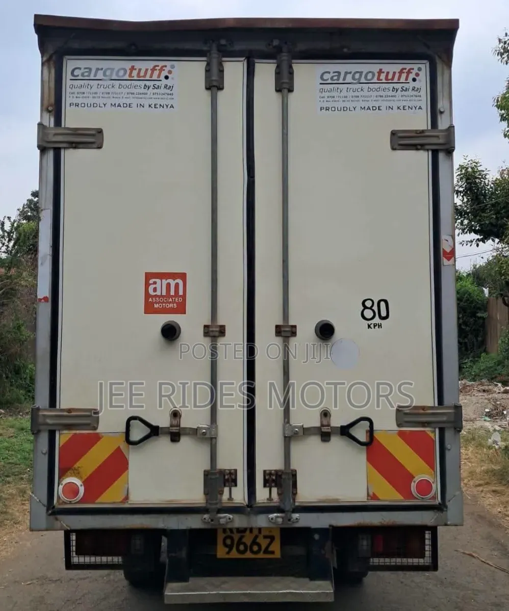 Isuzu NLR Local 2023