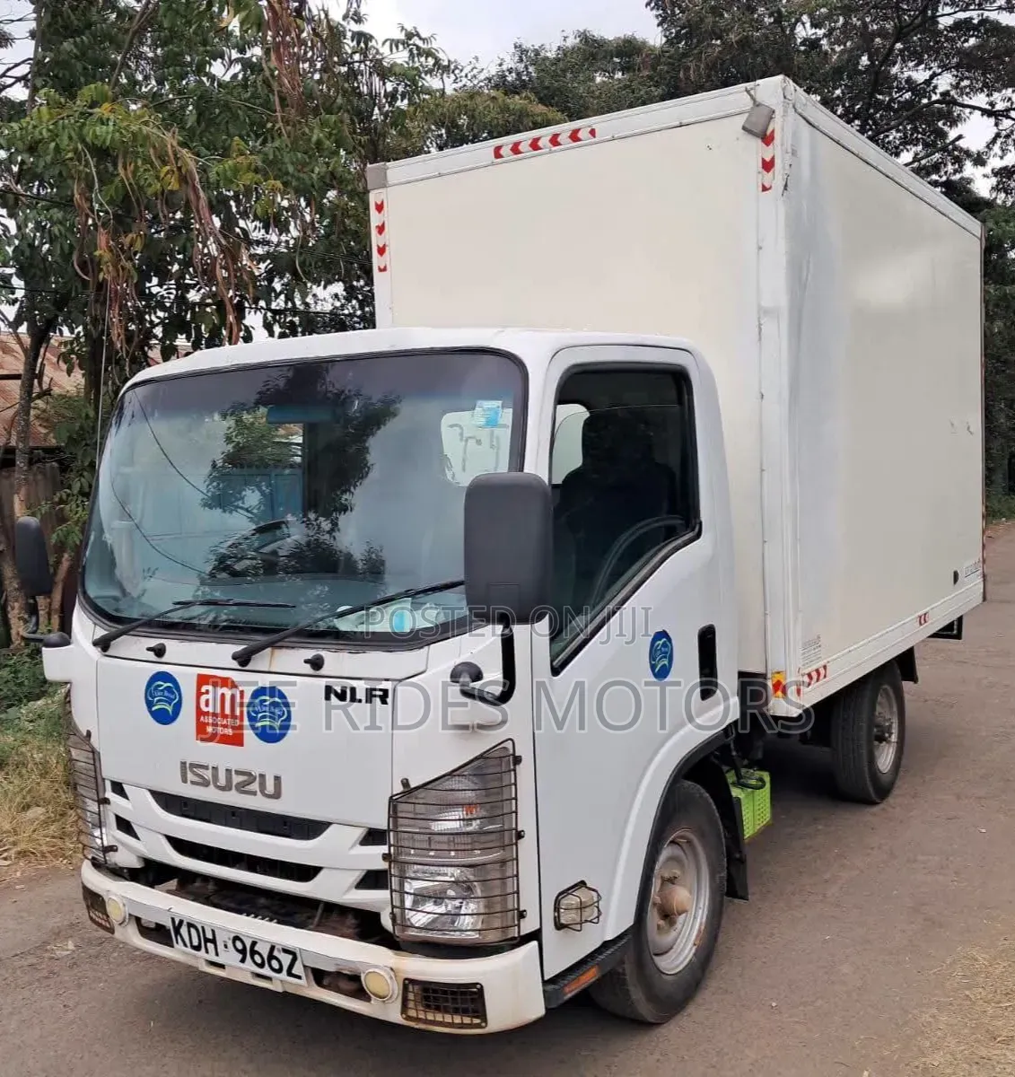 Isuzu NLR Local 2023