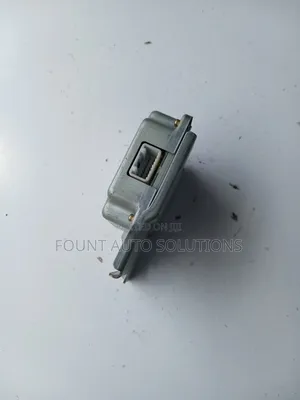 Transmission Control Module X-Trail Nt30
