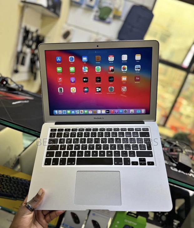 Laptop Apple MacBook Air 2017 8GB Intel Core i5 SSD 256GB