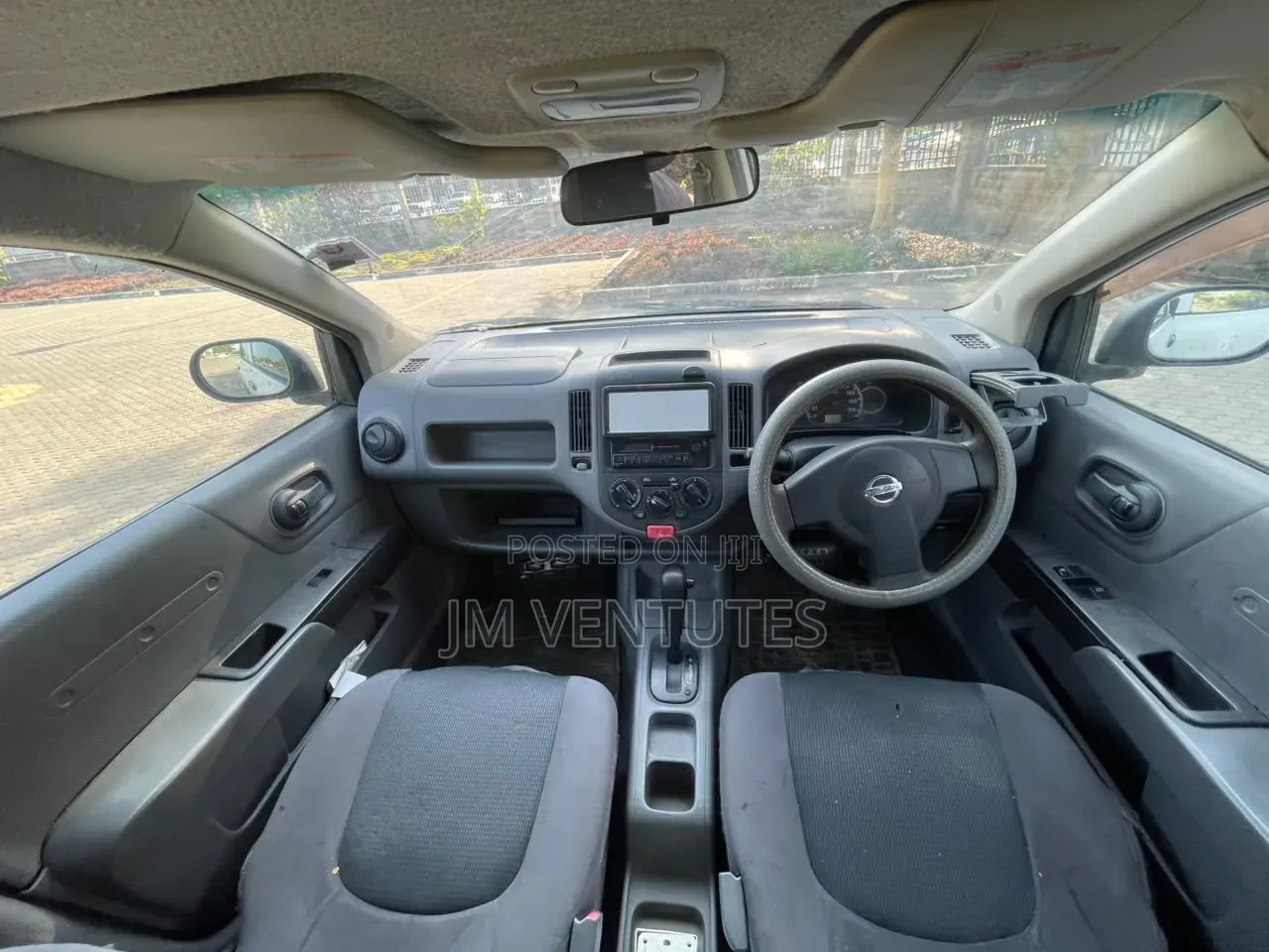 Nissan Advan 2009 White