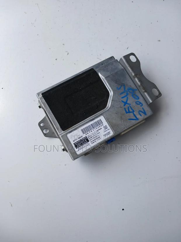 Engjne Control Unit Lexus 2009