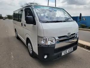 Toyota HiAce 2015 White