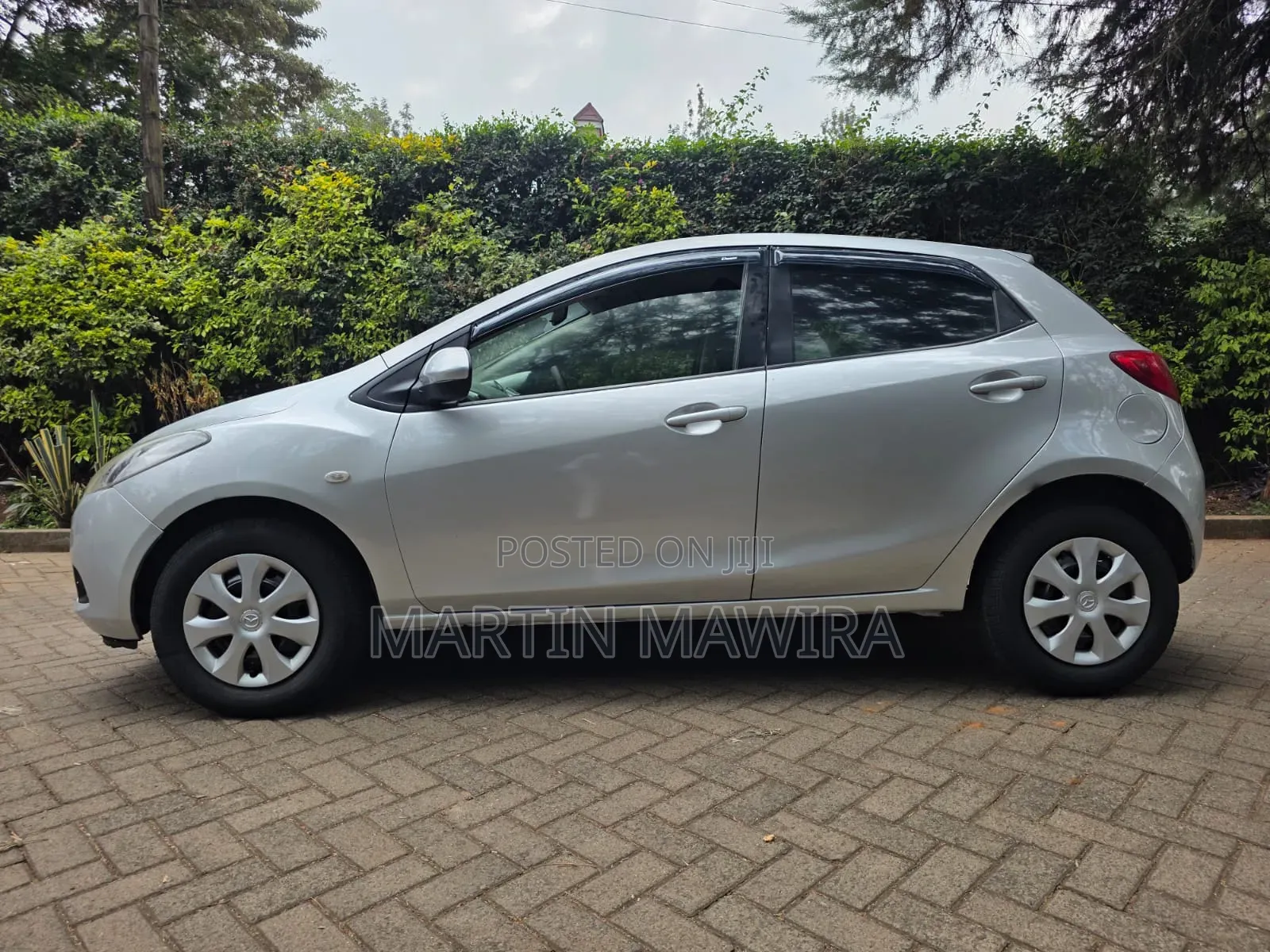 Mazda Demio 2012 Silver