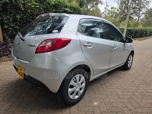 Mazda Demio 2012 Silver
